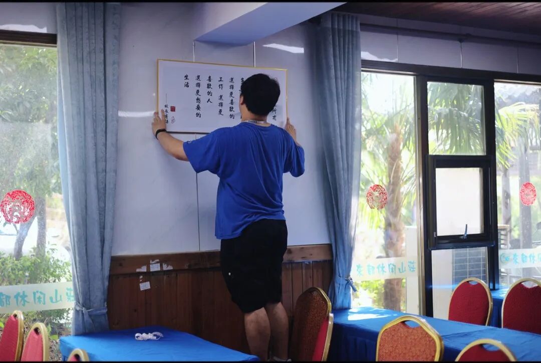 东部山庄营地教学设备与课桌椅