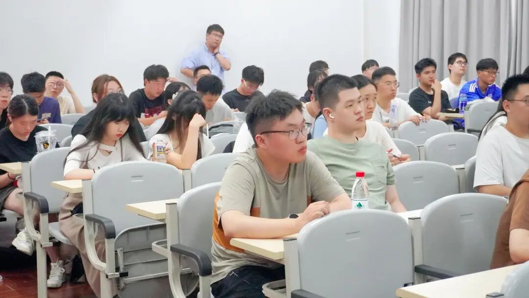 “拼一夏，赢未来”！海学考研2025暑期超级特训营盛大开营！ - 内容图片 52