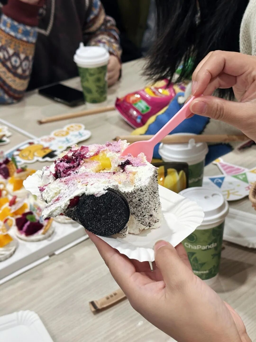 员工生日会欢乐瞬间