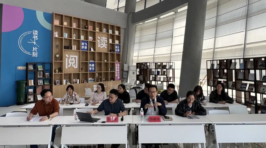 刘校长讲解海学研究生院校选择大数据服务系统