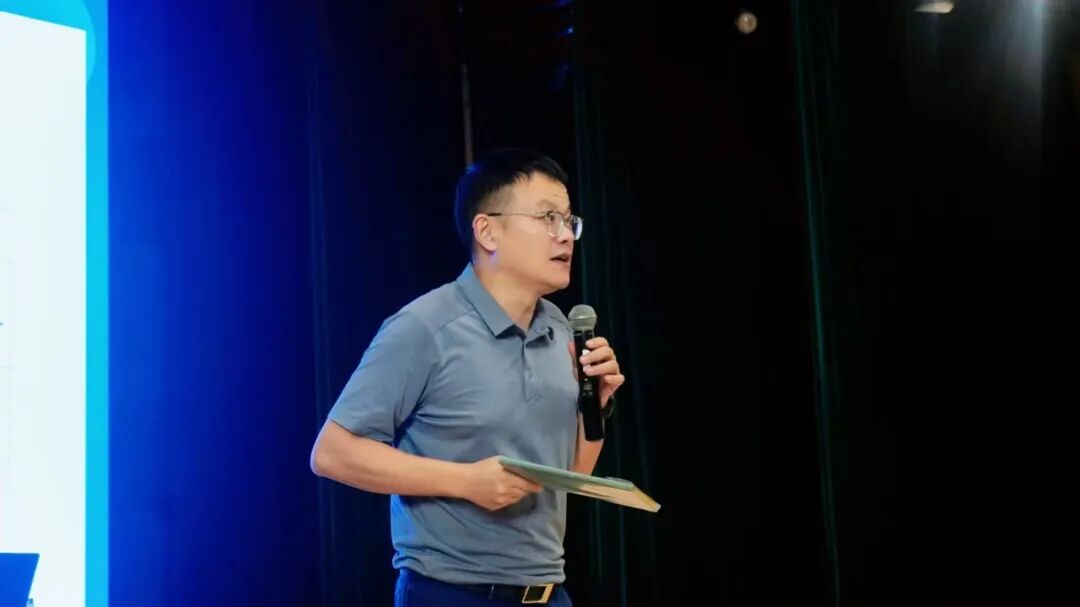 海学刘校长在常州大学美术与设计学院开展生涯规划专题讲座